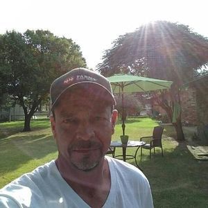 Meet your Posher, Eloy